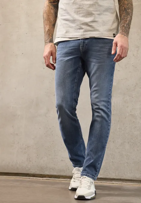 Slim Leg Jeans en Regular Fit indigo blue random wash Slim Leg Jeans en Regular Fit indigo blue random wash