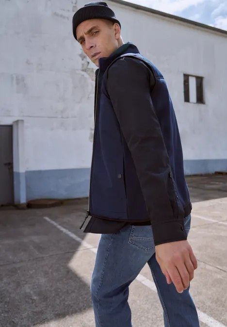 Slim Leg Jeans im Regular Fit mid blue wash Slim Leg Jeans im Regular Fit mid blue wash