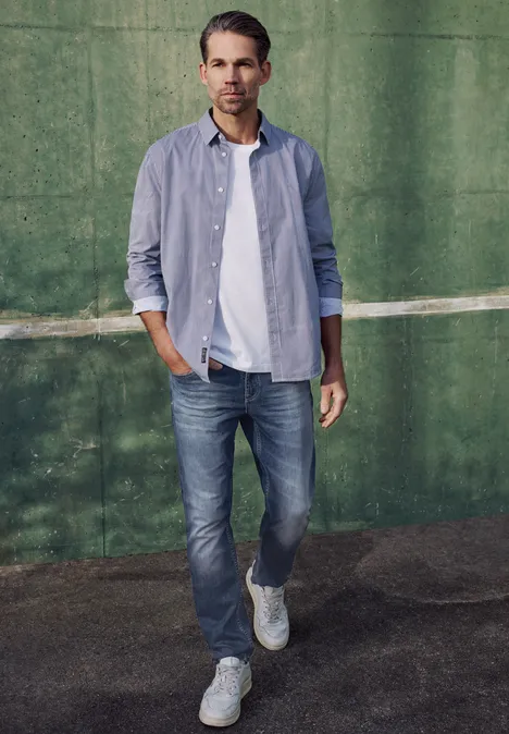 Slim Leg Jeans im Regular Fit mid blue wash Slim Leg Jeans im Regular Fit mid blue wash