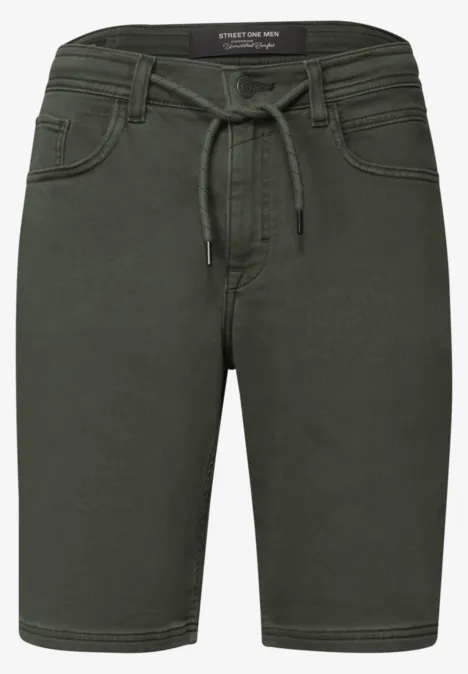 Herenshort in kaki met koordsluiting, vijf zakken, slim fit, knielengte