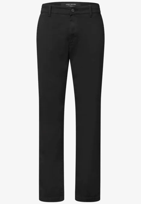 Schwarze Chinohose mit geradem Schnitt und schlichten Details.