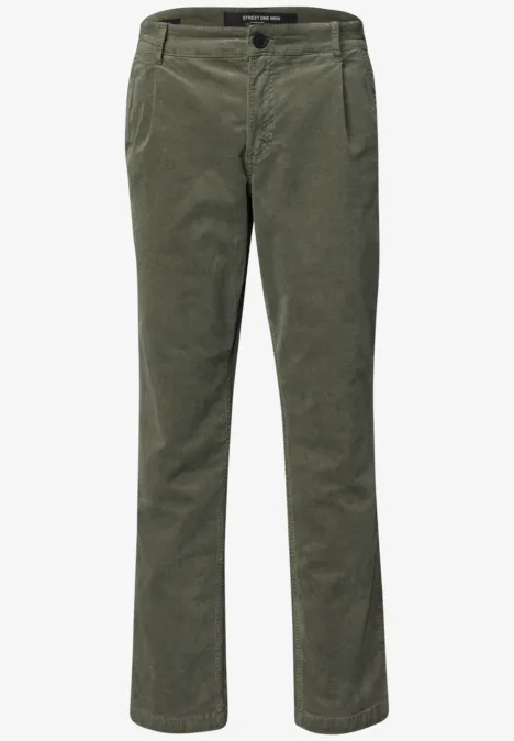 Olivegrüne Cordhose mit geradem Bein und Bund mit Gürtelschlaufen.