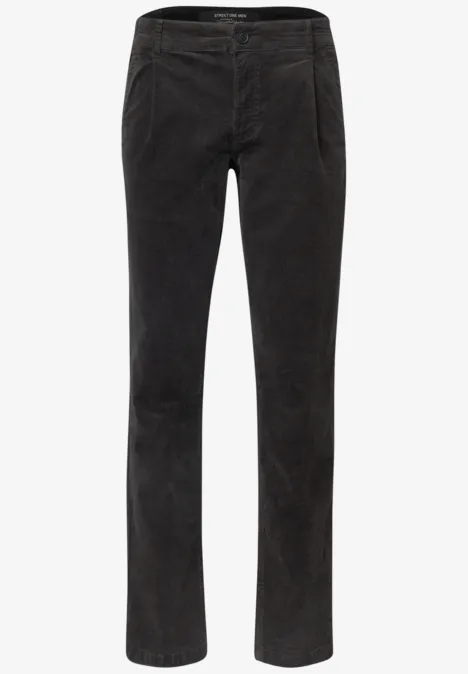 Schwarze Herren-Hose aus Cord mit geradem Schnitt.