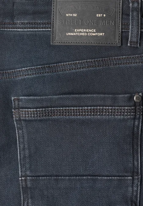 Jean Slim Leg à coupe classique dark blue coloured back Jean bleu foncé avec poche arrière et petite poche