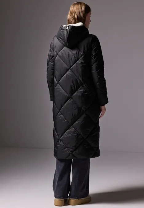 Steppmantel mit Kapuze Black