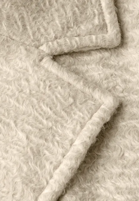 Mantel in Wolloptik pearly sand
