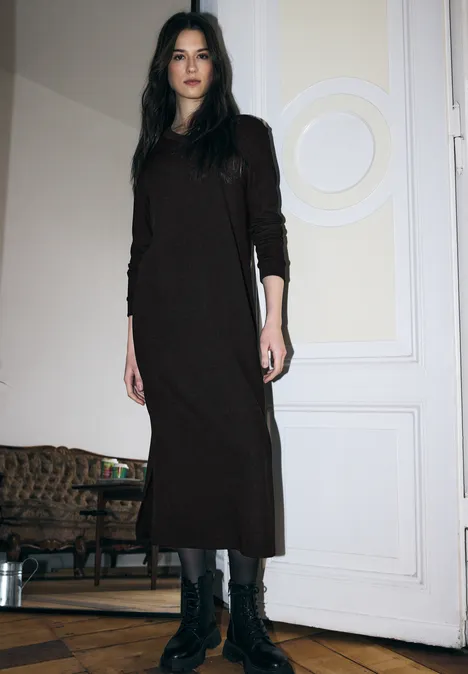 V-Neck Strickkleid Black