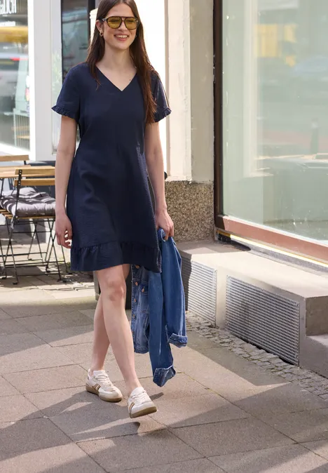 Knielanges Kleid mit Volant-Detail midnight muse