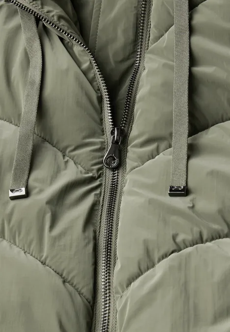 Jacke mit Wellen-Steppung Lichen Green