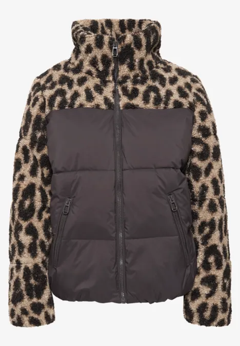 Veste courte matelassée noire avec manches et col imitation fourrure léopard.