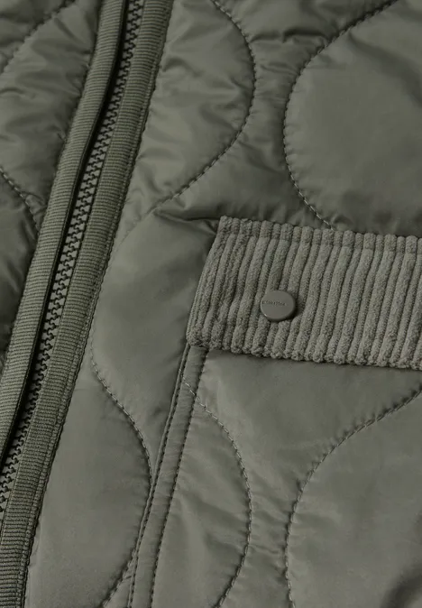 Veste matelassée avec capuche null