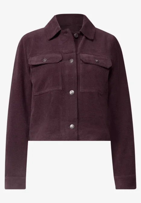 Veste courte femme en velours côtelé violet foncé, col classique et poches poitrine