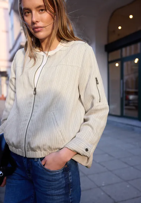 Blouson avec fermeture éclair et rayures soft beige