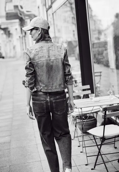 Veste en jean avec boutons et impression arrière Medium Blue Wash