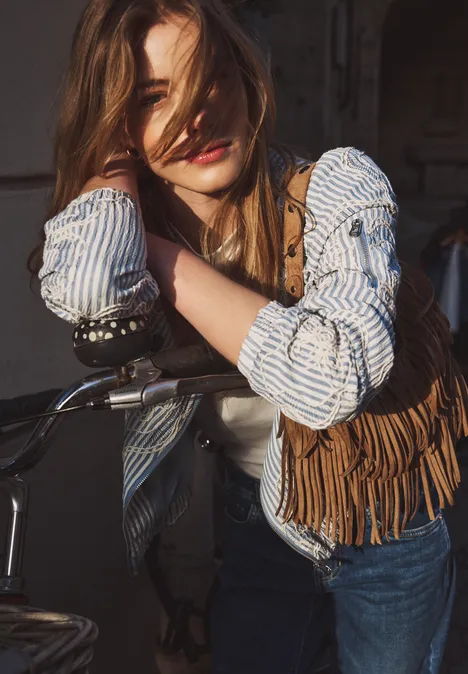 Blouson à rayures et broderies sky lavender blue