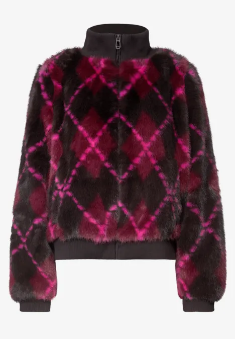 Kurzjacke aus Kunstfell mit Reißverschluss und pink-schwarzem Rautenmuster