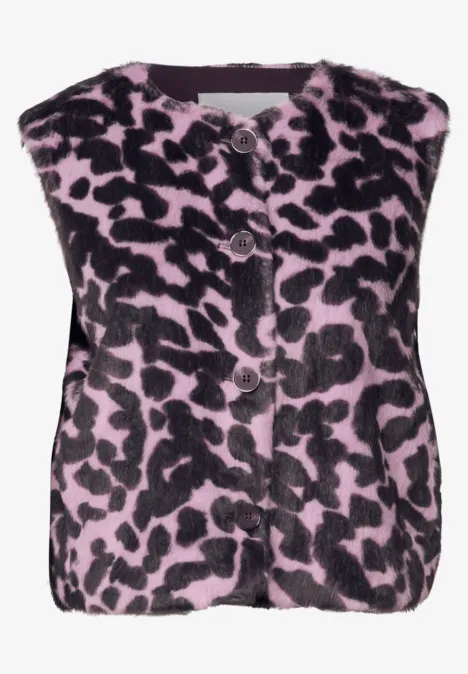 Ärmellose, flauschige Weste in Rosa mit schwarzem Leopardenmuster.