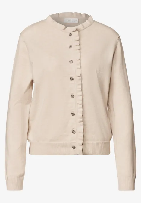 Cardigan mit Rundhals und Rüschendetails creamed sand mel. Beige Damen-Strickjacke mit Rüschen am Kragen und durchgehender Knopfleiste.