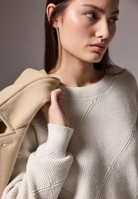 Pull à motifs structurés cream white melange