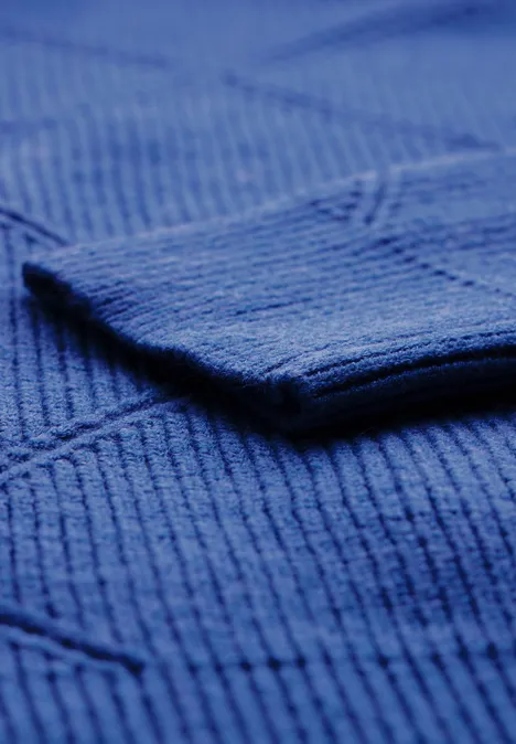 Pull à motifs structurés force blue