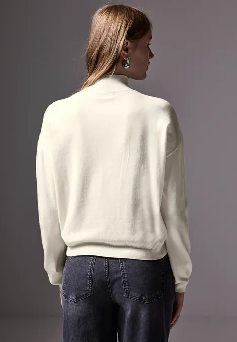 Pull court en maille lucid white