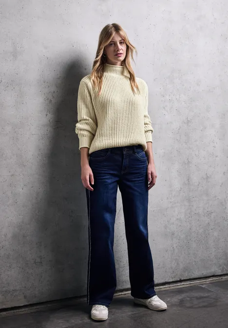 Turtleneck Pullover soft beige