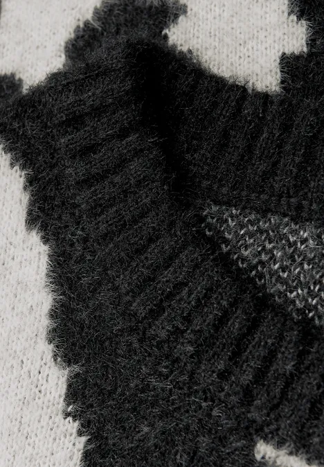Kuscheliger Rundhalspullover Black