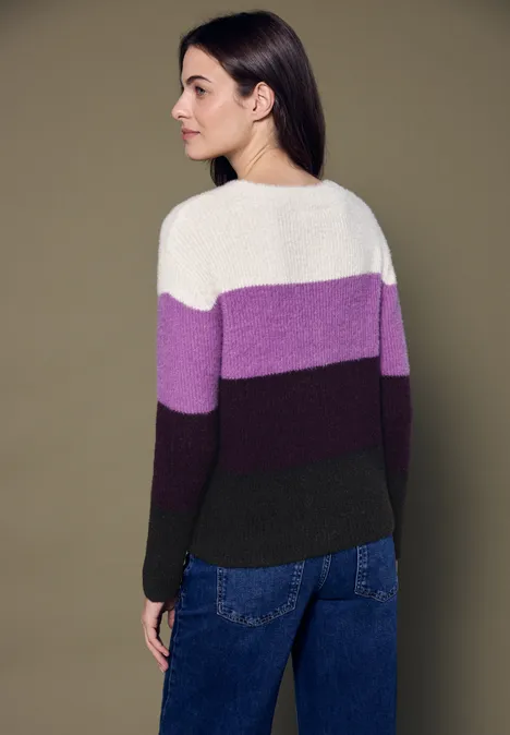 Pull à rayures en fil de plume soft beige