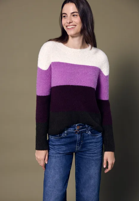 Pull à rayures en fil de plume soft beige