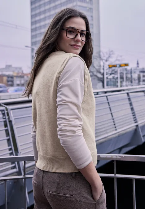 Strickpullunder buffed beige mel.