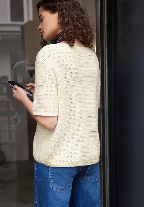 Trui met puntjes soft beige