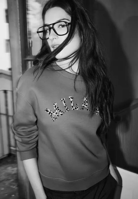 Sweater Loose Fit bold green