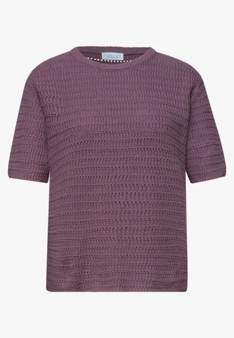 Violettes, kurzärmliges Strickoberteil mit feinem Rippmuster