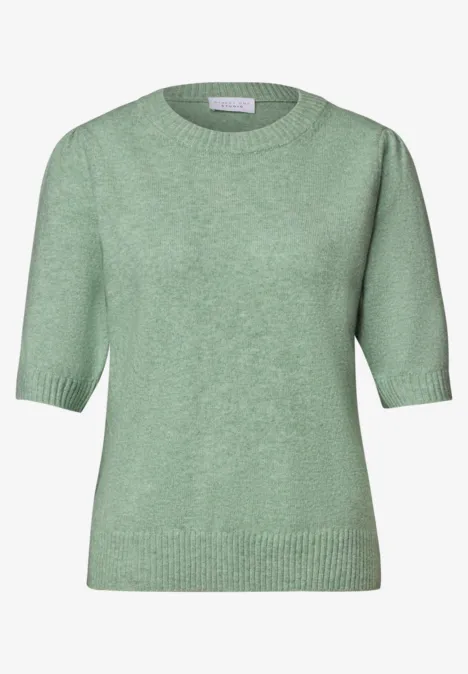 Leichter mintgrüner Pullover mit halblangen Ärmeln