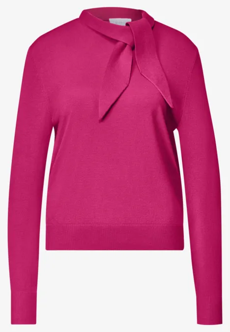 Trui met lange mouwen en sjaalkraag ruby raspberry Fuchsiafarbener Damenpullover mit langen Ärmeln und seitlich gebundener Schleife am Stehkragen.
