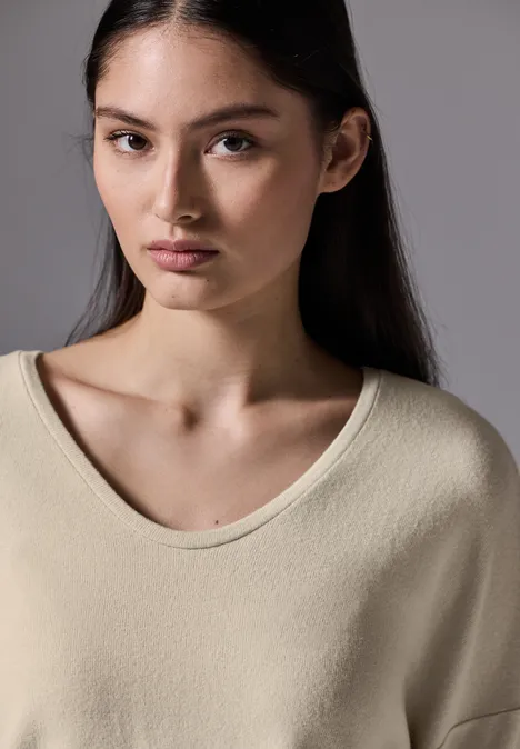 Kuscheliges V-Neck Shirt cloud cream mel.