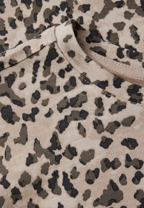 Basic T-Shirt mit Leo-Muster creamy brown