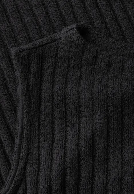 Top mit Rippstruktur Black