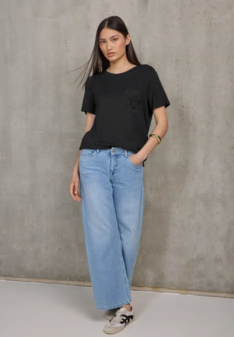 T-Shirt mit Brusttasche Black