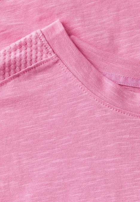 T-Shirt mit Schulterdetail intense rose