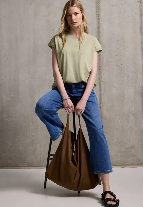T-Shirt mit Schulterdetail arid green