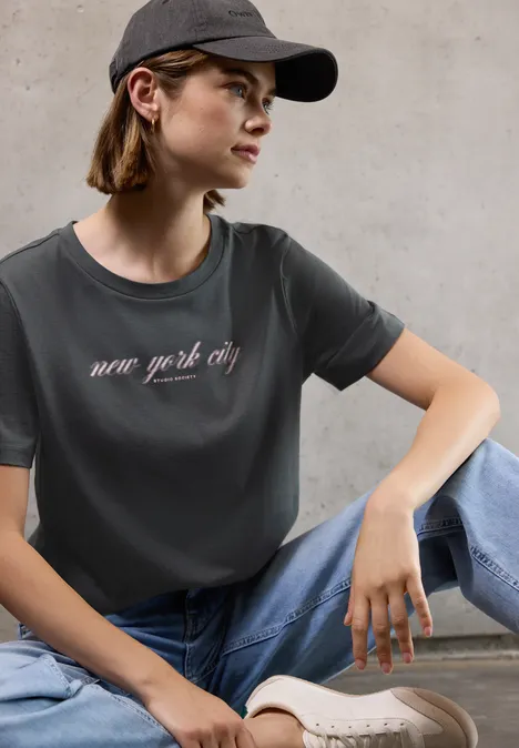 T-Shirt mit Wording shore grey