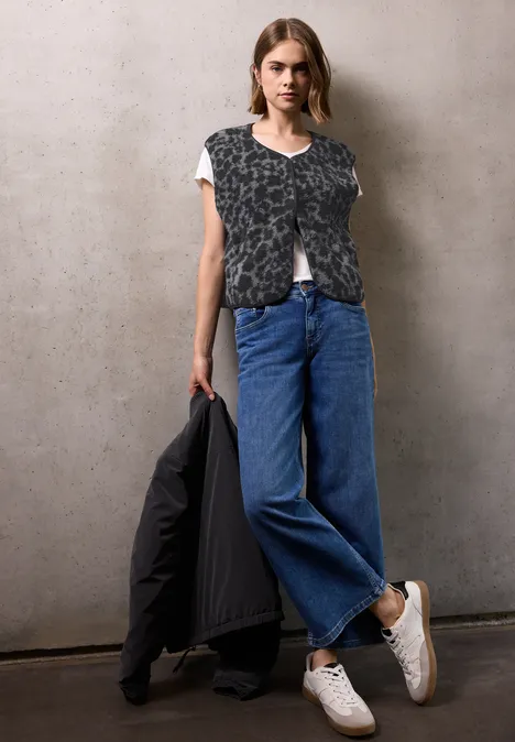 Teddy Weste mit Leo Muster industrial grey