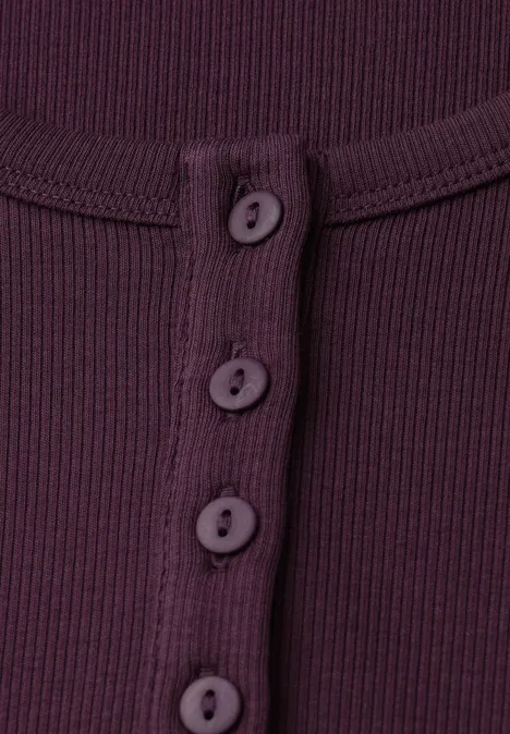 T-shirt à côtes avec détail de boutons null