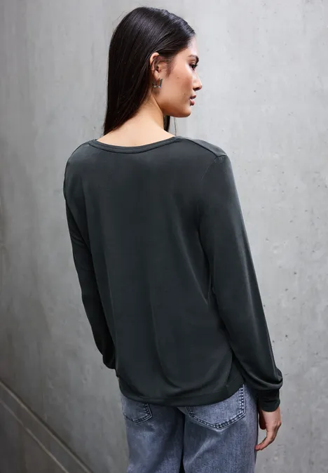 Silk-Look V-Neck Shirt Black