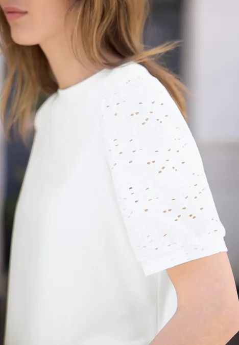 T-Shirt mit Rundhals und Spitzenärmeln White