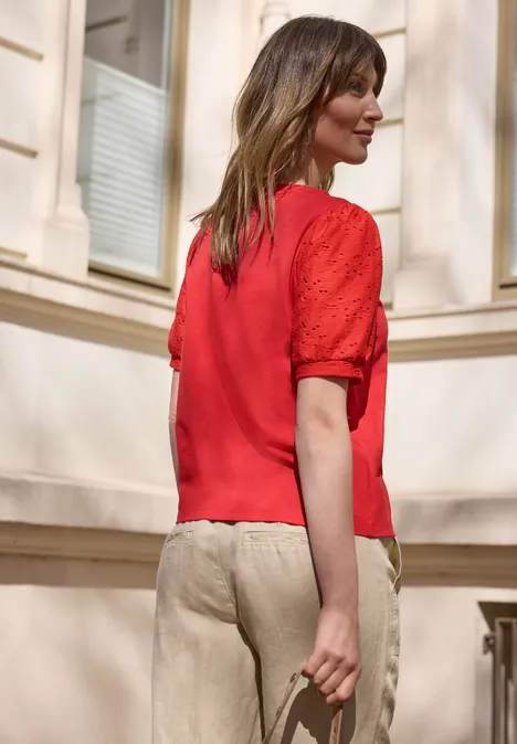 T-Shirt mit Rundhals und Spitzenärmeln chili red