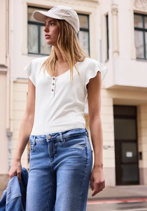 Shirt mit V-Neck und Volant-Ärmeln off white Shirt mit V-Neck und Volant-Ärmeln off white