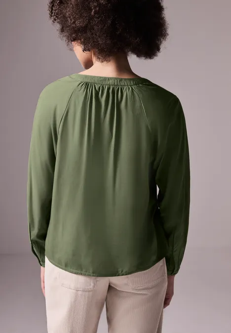 Raglan-Bluse in Unifarbe laurel green