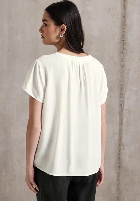 Kurzarmbluse in Unifarbe off white